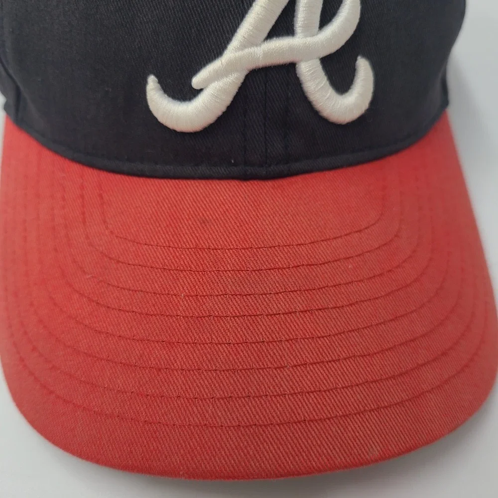 Vintage Atlanta Braves Hat Snapback (Fits Small) New Era Blue Red Distressed MLB